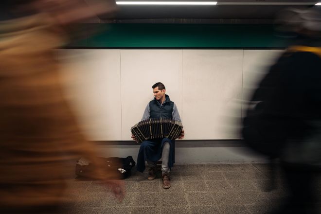 Nicolás Ferreyra. Estación 9 de Julio, Línea D