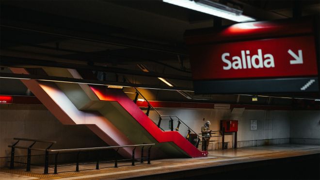 Nicolás Ferreyra. Estación Echeverría, Línea B