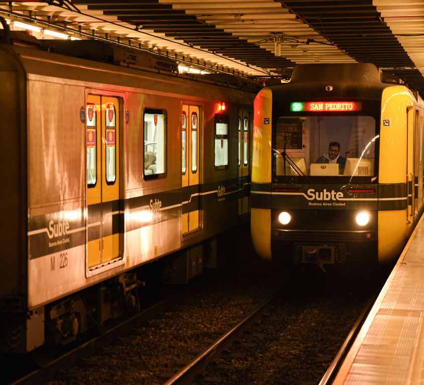 Mario Passera. Estación Peru, Línea A