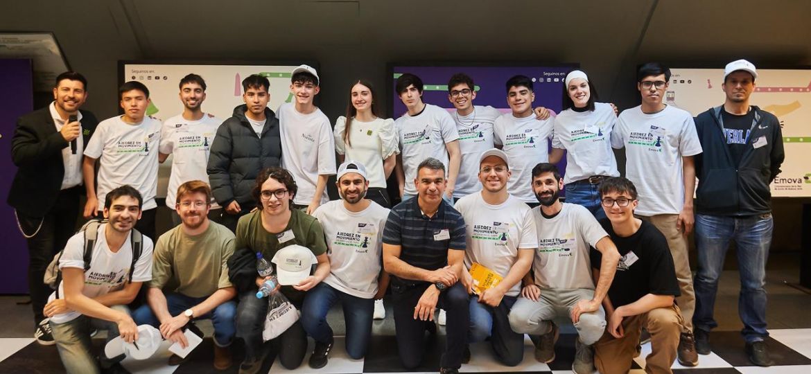 Candela en el torneo de ajedrez en Las Heras