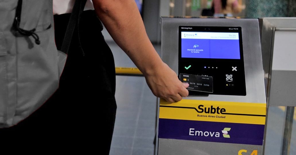 Emova - Miniatura pago tarjeta molinete