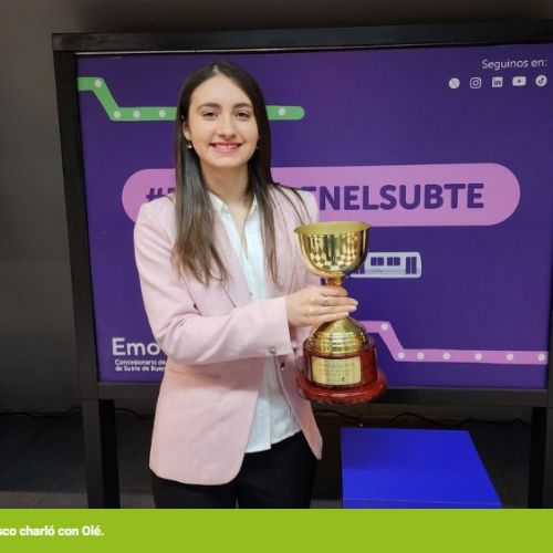 Nota de Olé sobre el torneo de ajedrez en el Subte